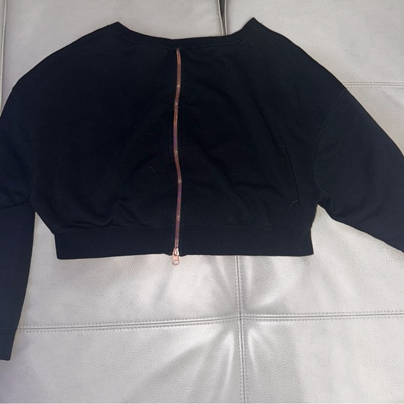 Nike sweater - Picture 2 of 2